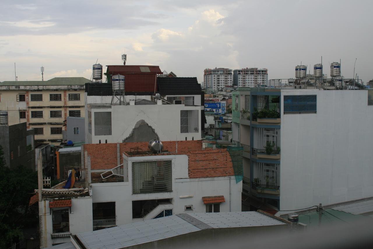 Hotel MTT Ho-Chi-Minh-Stadt Exterior foto